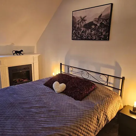 Maison Familiale, 3 Chambres, Jardin Et Parking Prive Villa *