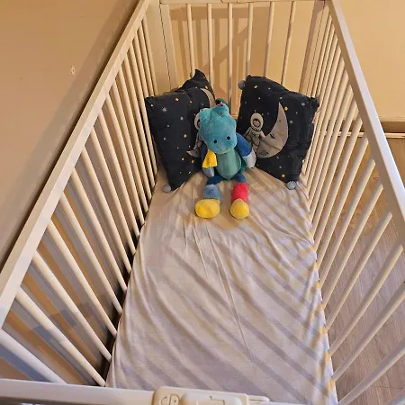 Maison Familiale, 3 Chambres, Jardin Et Parking Prive *