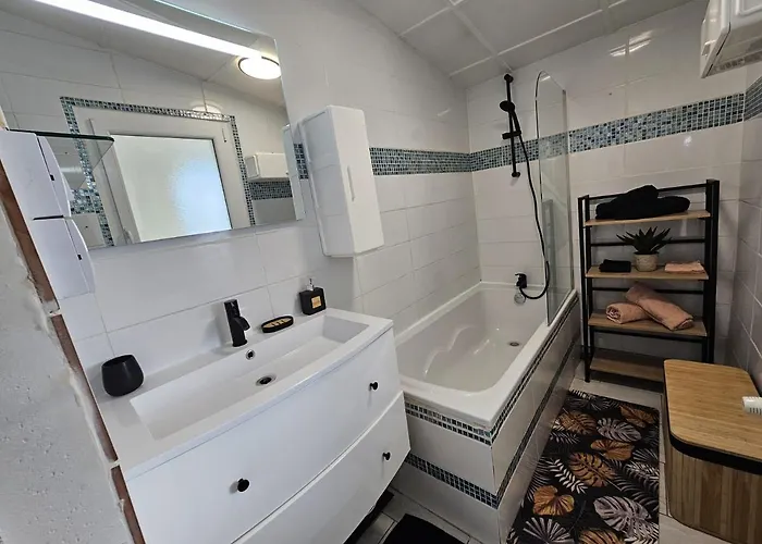 Maison Familiale, 3 Chambres, Jardin Et Parking Prive Villa Montigny-en-Gohelle