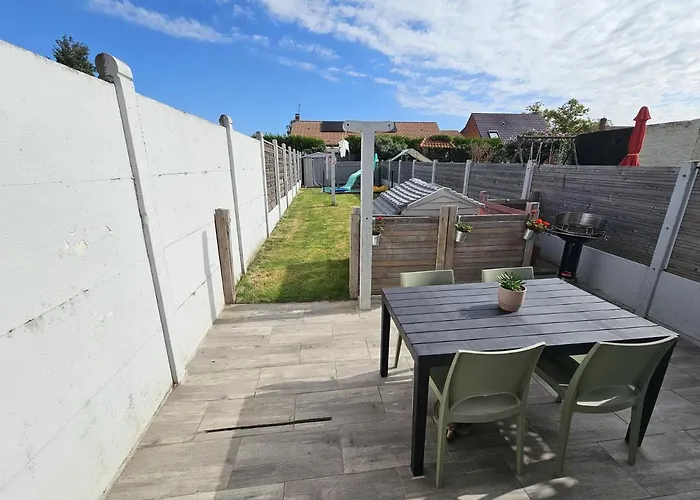 Maison Familiale, 3 Chambres, Jardin Et Parking Prive Villa