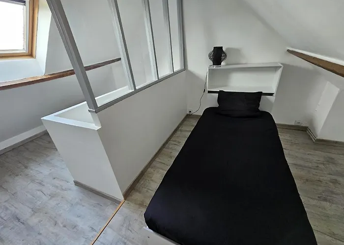 Maison Familiale, 3 Chambres, Jardin Et Parking Prive Villa